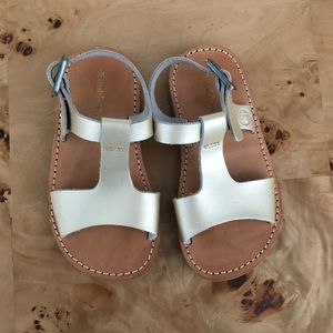 Freshly Picked champagne color sandals, like new, size 6 toddler